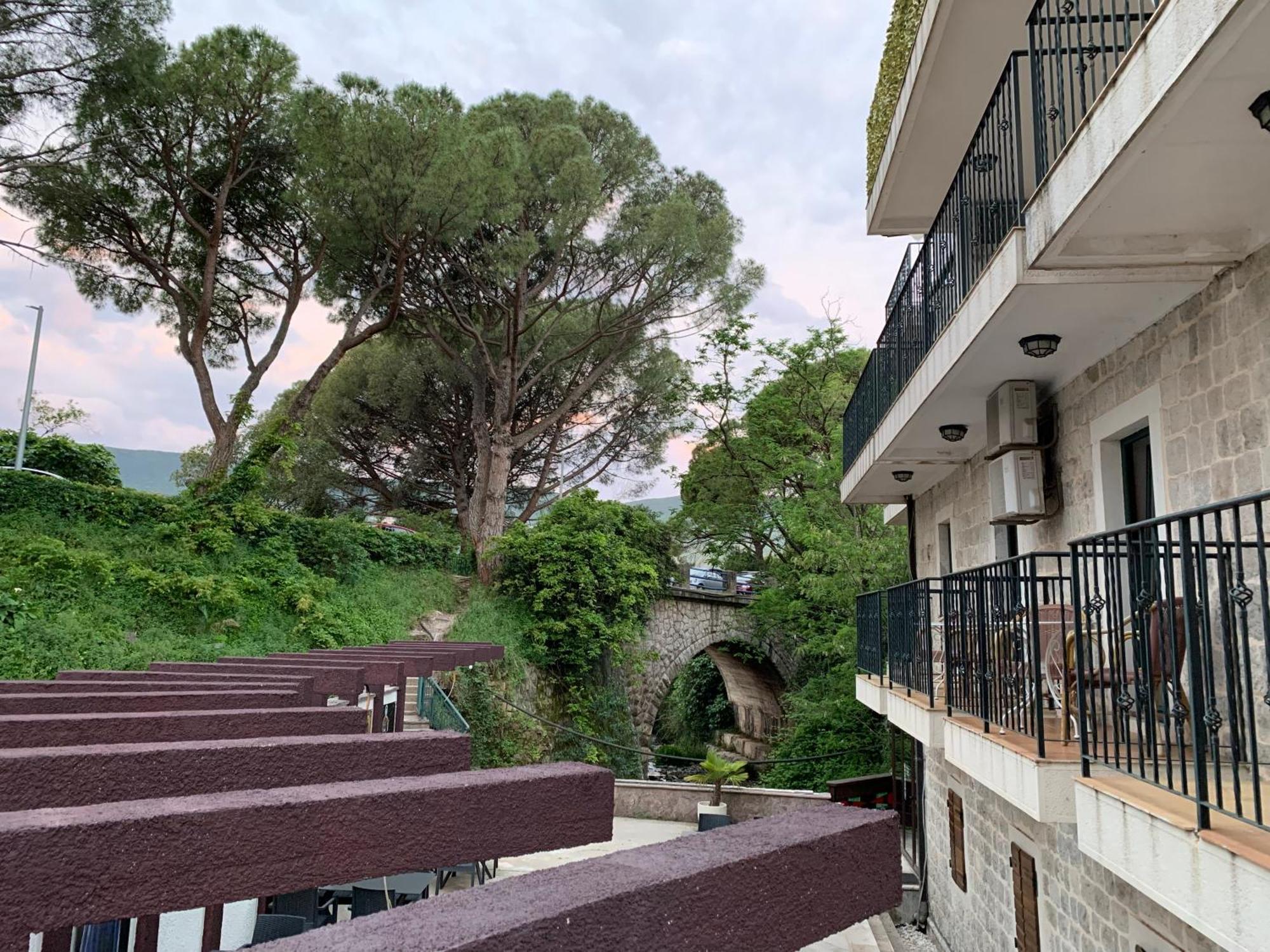Amber House Apartment Topla