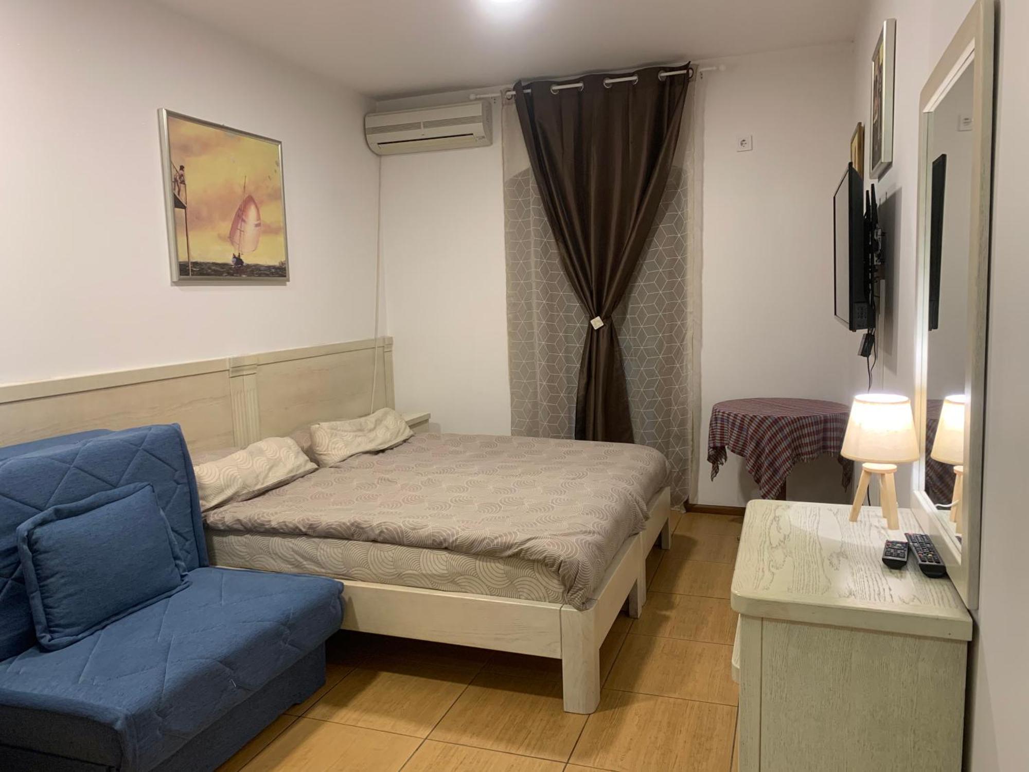 Amber House Topla