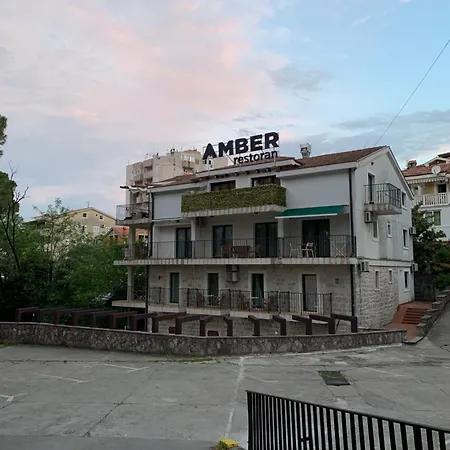 Apartments Amber House Topla Exterior photo