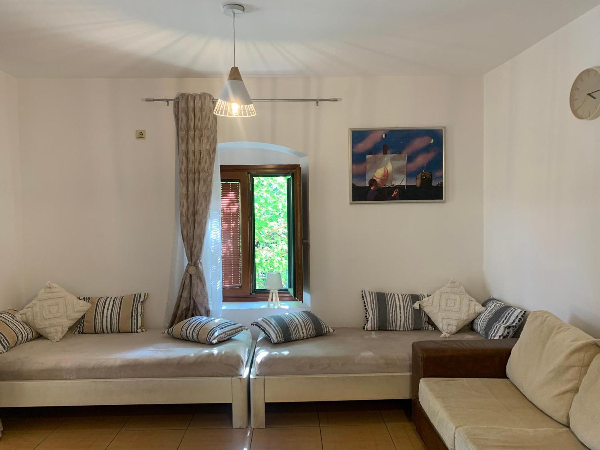 Amber House Apartment