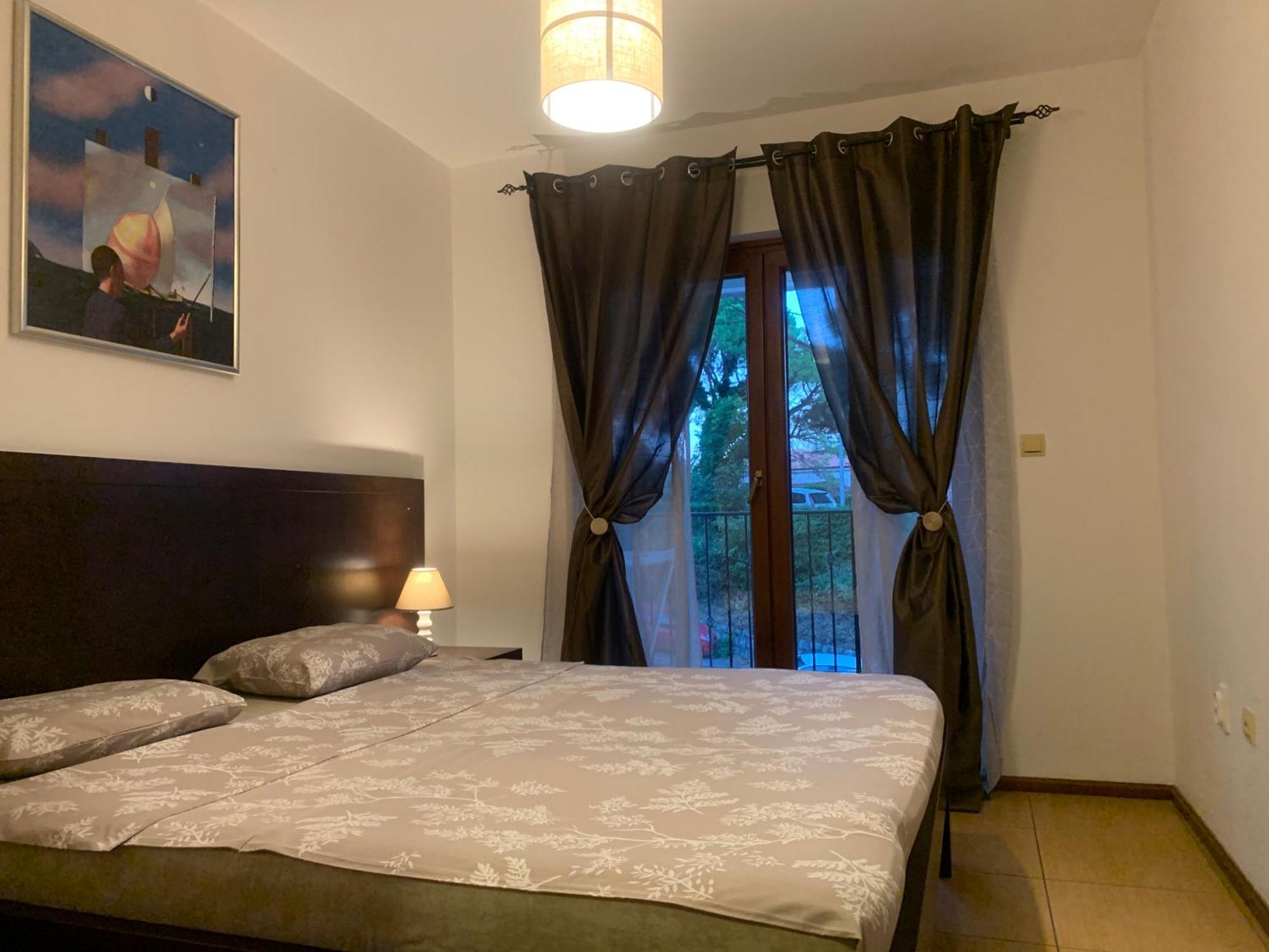 Amber House Apartment Topla